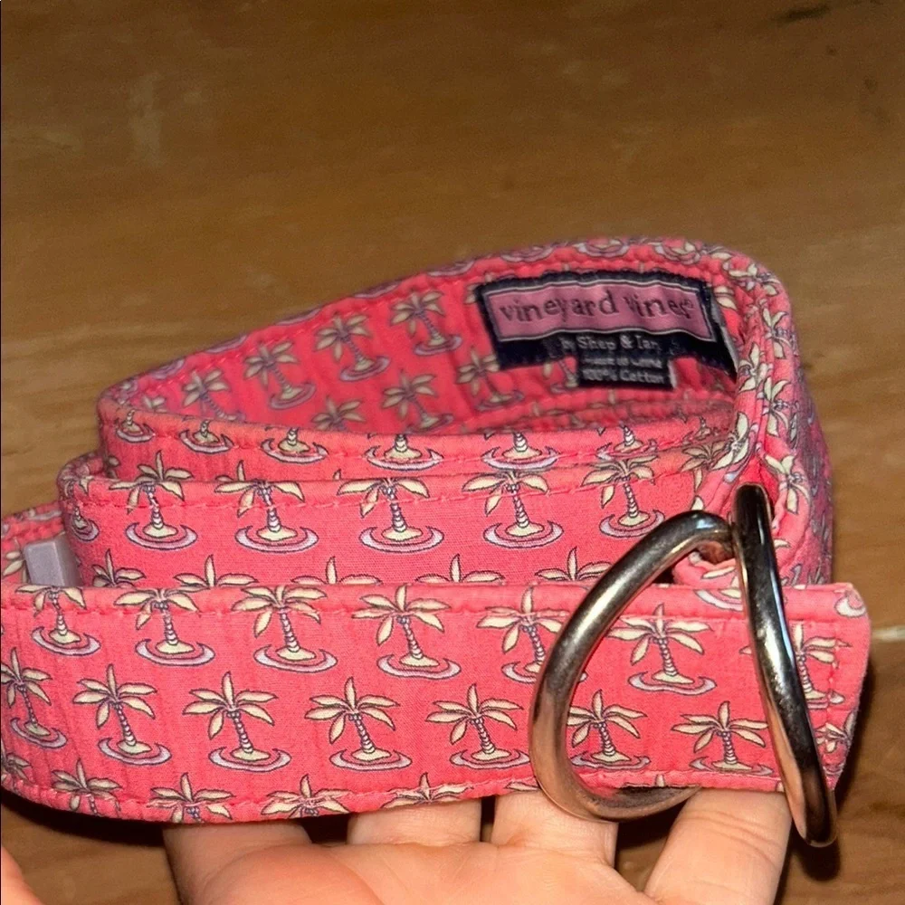 Vineyard Vines Pink Palm Tree Belt